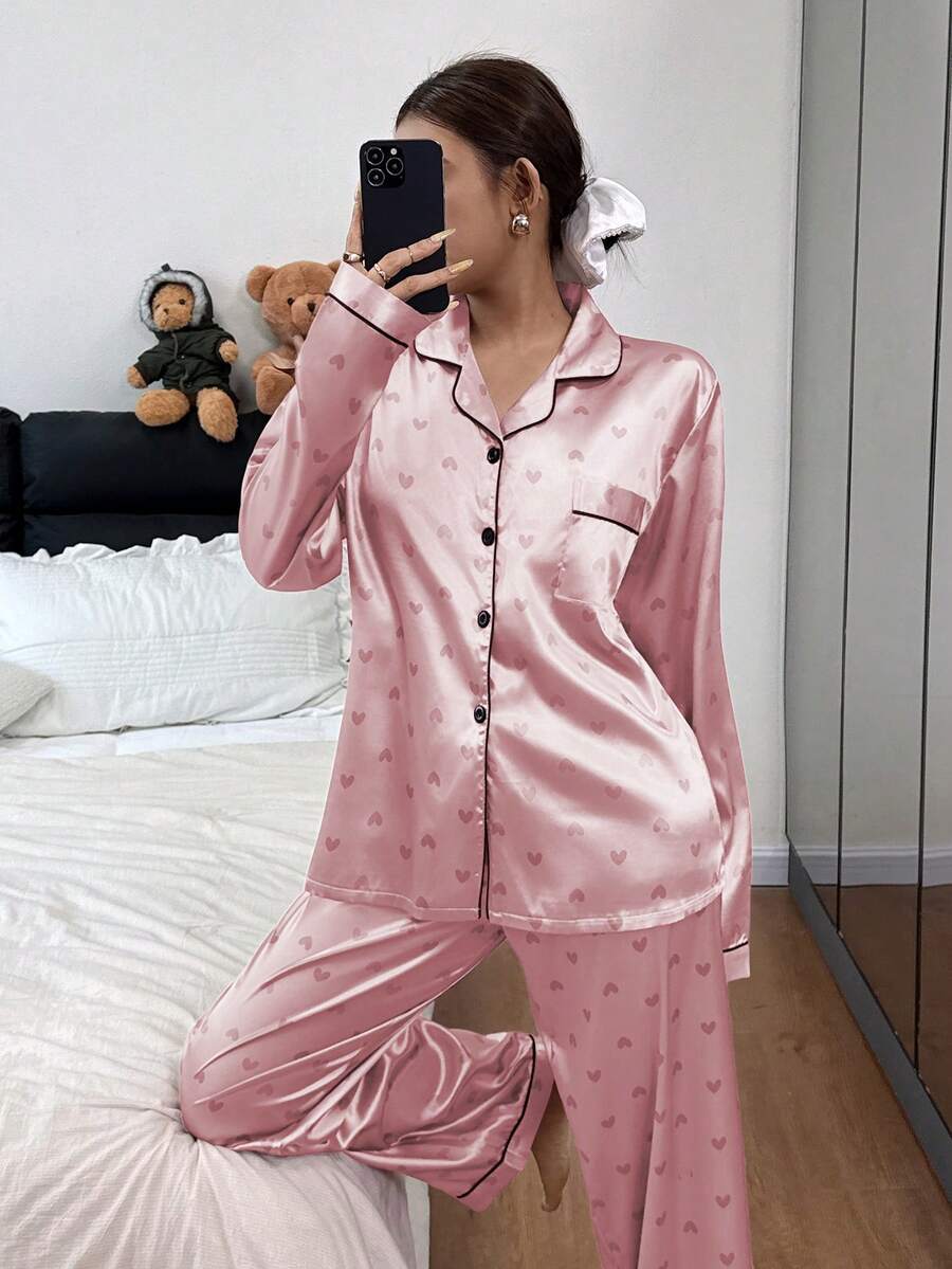 Faux Silk Heart Print Long Sleeve & Pants Pajama Set Faux Silk Heart Print Long Sleeve & Pants Pajama Set